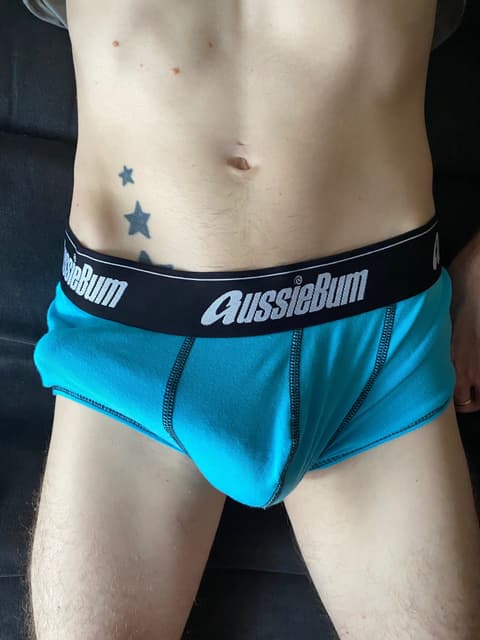 Aussie couple, image 1 of 2