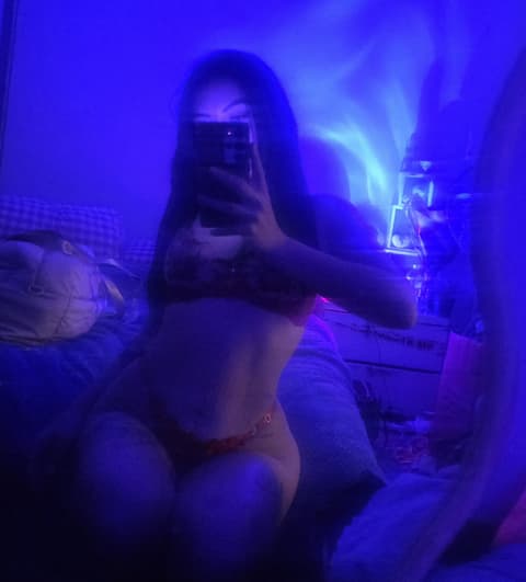 Tevy 🖤, image 1 of 2