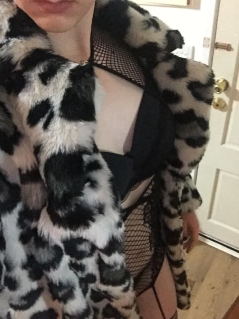 Alexis, image 1 of 2