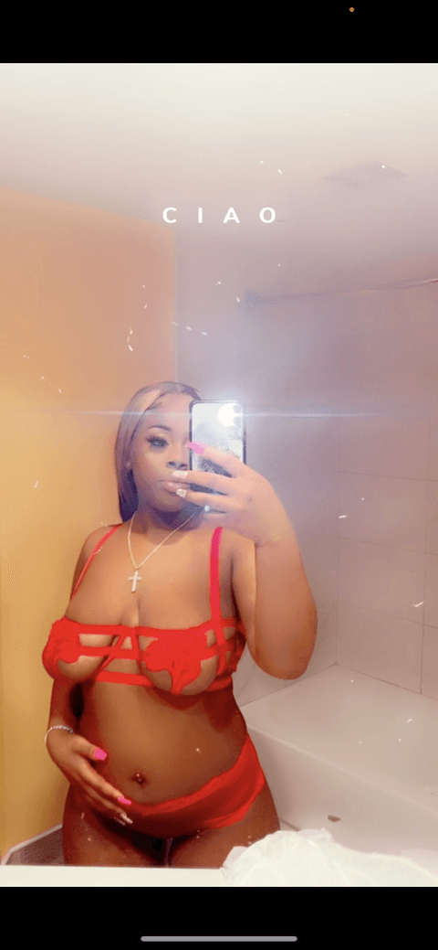 KimmiBabyyyyy, image 1 of 2