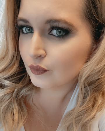Hannybell 💋, image 1 of 2