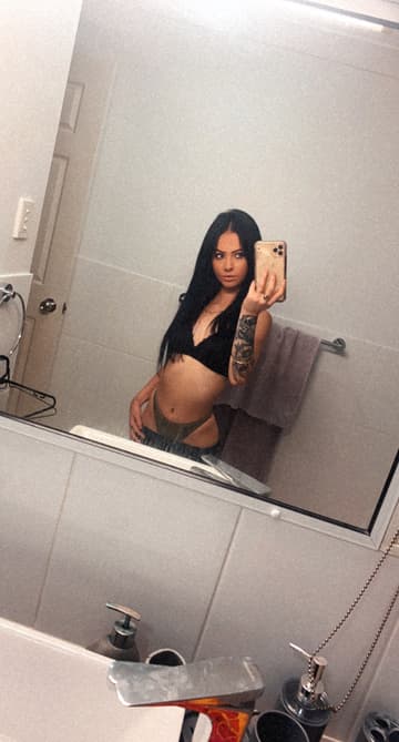 Phoebee_69, image 1 of 2