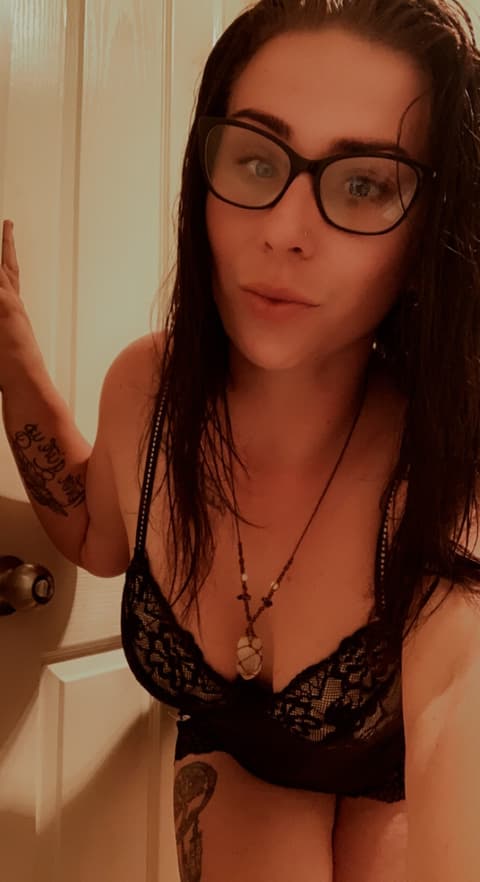 Mandy, image 1 of 2